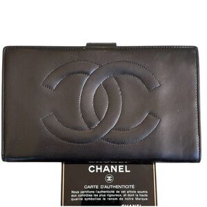 🔥sale🔥Chanel Black Leather Wallet